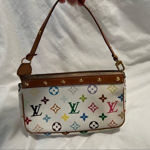 🔹Authentic 🔹Louis Vuitton Mini bag RARE.